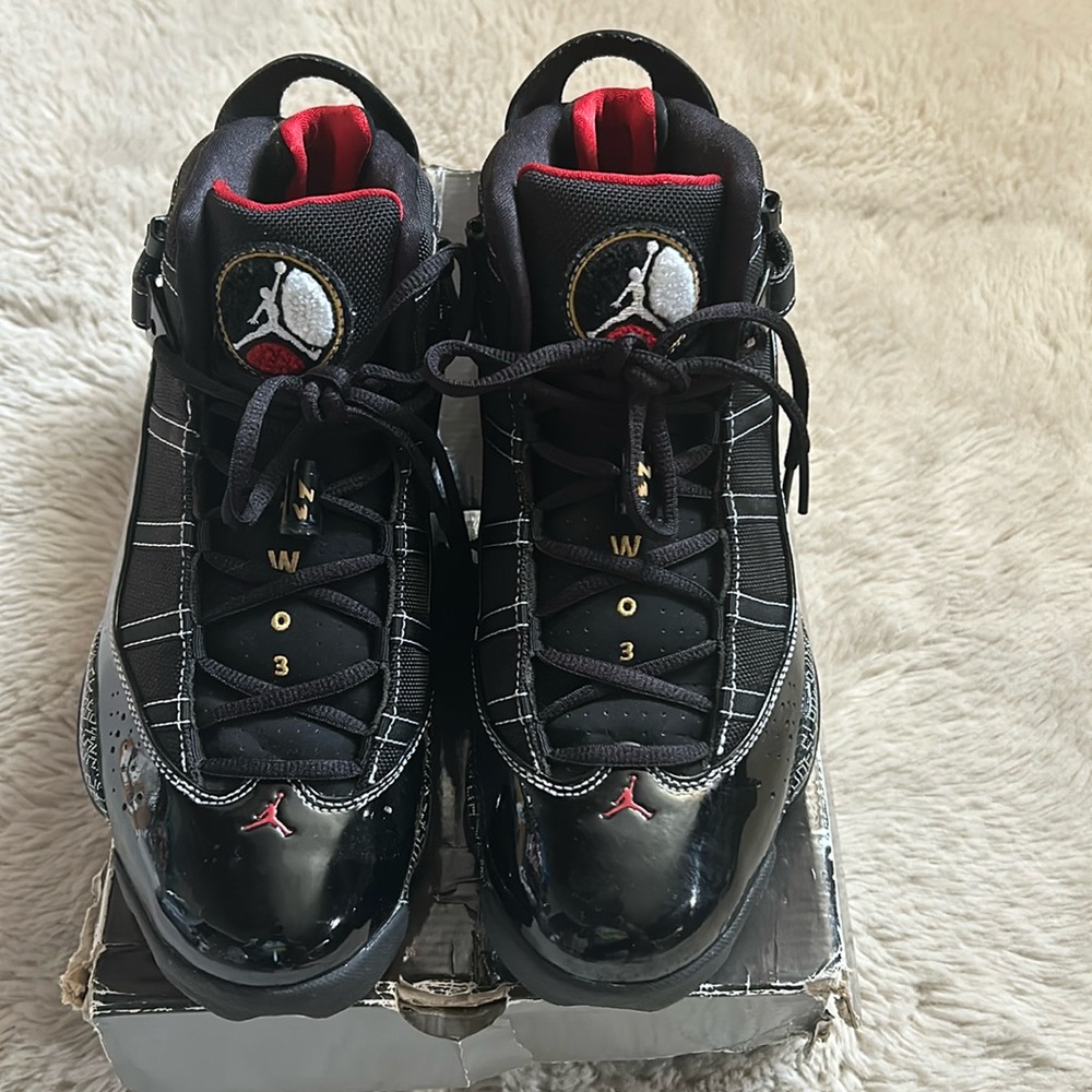 Size 10- Air Jordan 6 Rings Hall Of Fame worn a couple times like new